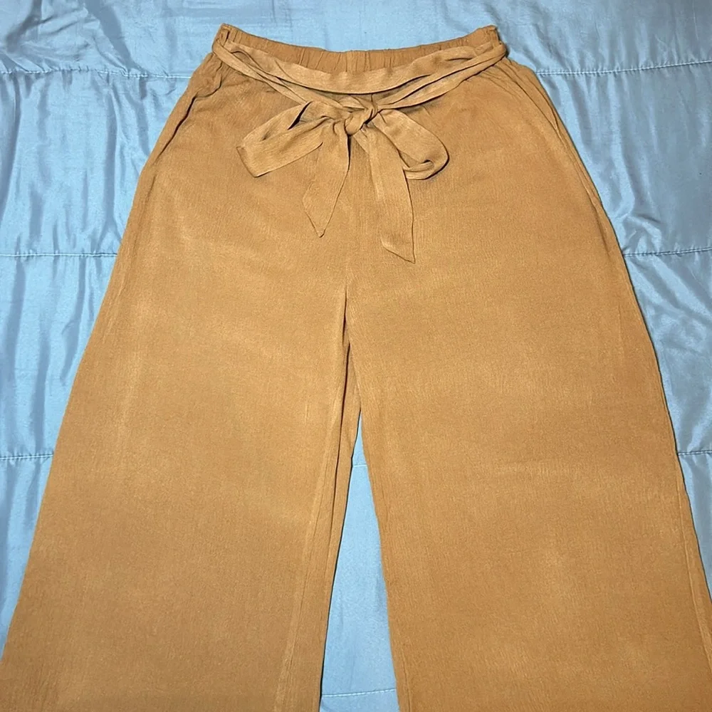 (NWT) Fashion Nova women’s Here Thriving Pant Set. Size Medium. - Picture 4 of 12
